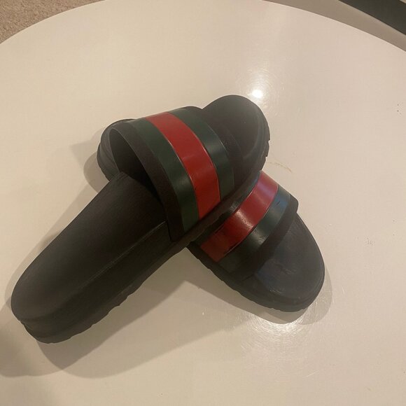 !!!Authentic Gucci Slides!!! - Picture 1 of 2